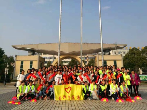 创建文明城市迎国检,人人都是志愿者 ——护理学院开展志愿活动